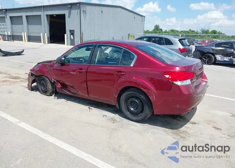 2011 Subaru Legacy 2.5I z USA, uszkodzony, nr VIN 4S3BMBA69B3212764